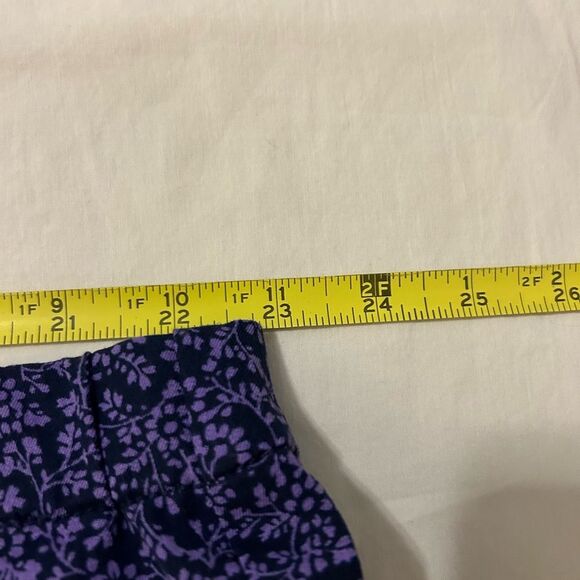NWOT Isaac Mizrahi Live Purple Floral pant Size 28W petite (24 in inseam) - Picture 7 of 10